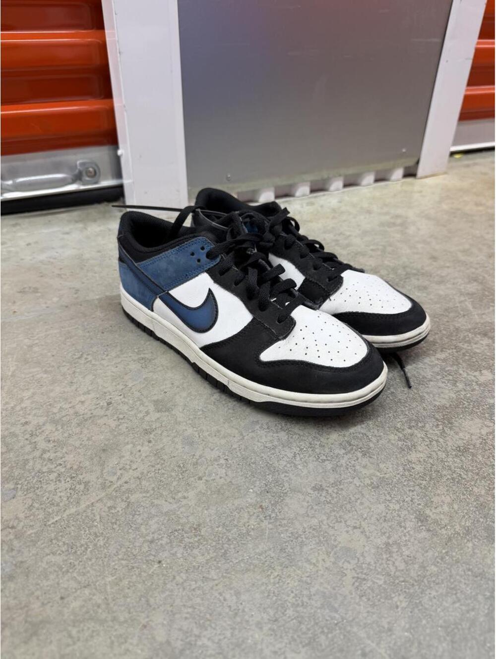 nike dunk low industrial blue skate shoes size 8.5 MENS